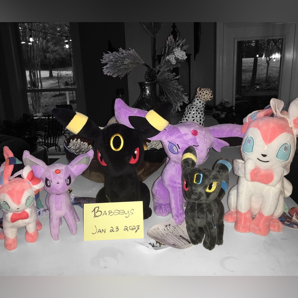 Pokémon plush lot (Inside US)(Ships in 24hrs)